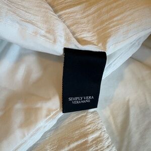 Simply Vera Vera Wang 3Piece KING White Comforter Set